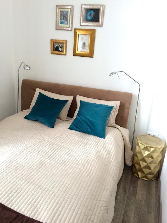 Hello Downtown Apartment - Eiffel Budapest Room photo